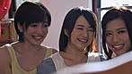 向井こころ 岡本奈々 柏木胡桃 AV Debut S級美少女が3人同時にAVデビュー サンプル画像1