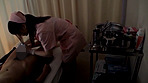 入院中に彼女が抜いてくれず、溜まってしまった僕は1人でこっそりオナニー。物音に気づいた美人ナースにバレて、内緒で色々してもらった！！ サンプル画像9