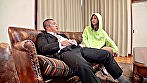 ビッグパーカーを部屋着にしている兄妹のギャルは自宅だからとパーカーの下はノーブラノーパンとメチャ無防備！！我慢できなくなった僕は欲望のままに禁断の近親相姦生中出しSEXをしてしまう！！ サンプル画像21