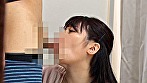 押しに弱そうなショップ店員と試着室にパンツの裾上げで2人っきり自慢のデカチンを出して勃起させると気になってもう目が離せない！！お客様･･･困ります･･･ここはそんな所じゃ･･･。 サンプル画像18