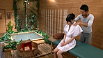 「秘湯・子宝の湯」が実在した。 子供に恵まれない勃起不全の夫が妻を通わせる会員制エステでは若いマッサージ師が妻を妊娠させる膣内射精サービスが行われていた。 - Image 2
