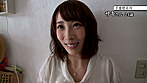 子供と旦那が帰宅するまで1時間「赤ちゃんできてもいい･･･もっともっと奥で下さい」自宅で足を絡めて何度も求める「中出し6発」でやっとママは満足4 サンプル画像1