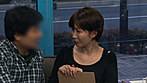 寝取られ願望のある夫同士が互いの「お堅い妻」をダマして、マジックミラー号で夫婦交換 夫に見られているとは知らずに“他人チ○ポに欲情する妻”を隠し撮る サンプル画像13