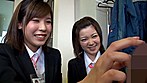 SOD女子社員 宣伝部入社2年目 原波瑠×河田結衣 入社1年目 加藤いづみ×林美紀 SOD看板娘Vol.7 「入社して2ヶ月の新卒を口説く･･･」 サンプル画像3