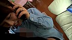 旦那と子供が留守の間に･･･自宅で乱れチ○コ12本 家のカギを開けたまま止まらない性欲に身を任せる人妻 水原さな 32歳 デビュー第2章 サンプル画像5