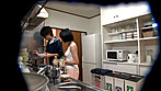 30cmの赤い糸に繋がれたまま見知らぬ男女が一晩過ごしたら･･･火が付いて初対面SEXに落ちるのか？ シーズン2 サンプル画像6