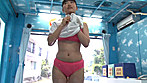 マジックミラー号に夏合宿中の大学水泳部の男女が初乗車！競泳水着でお互いのオナニーを見せ合ったら火が付いて合宿中の禁欲ルールを破り“禁断SEX”までしてしまうのか！？ サンプル画像4