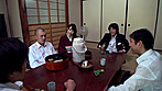 部屋で、お風呂で、宴会場で、勃起した修学旅行生をこっそり抜いてくれる温泉旅館 サンプル画像4