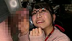 SOD女子社員 最年少宣伝部 入社2年目 加藤ももか（21） 壁の向こうには仕事中の同僚たちが！ 社内でこっそりAV撮影 人生初！3P＆会議中SEX サンプル画像19