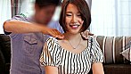 ママ友サークルと童貞一人のハーレム王様ゲーム「ウブな男の子紹介してくれませんか？」と欲求不満の人妻がSODに依頼！自宅に呼び出した童貞くんの何発射しても萎えないチ○ポに喜んで連続10射精で人妻たちはやっと満足！ サンプル画像5