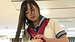 白瀬ななみ ココで姦（ハメ）ちゃ無理！！ つけねらい密着 声の出せない状況でいきなりAV撮影！ 声我慢SEX4本番 サンプル画像14