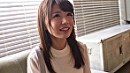 最大身長差30cm以上 最大体重差60kg以上 小さいカラダにギガトン巨チンがメリメリ 最終便までず～っと突かれっぱなしの日帰り弾丸ガリバーセックス！ うち、大きくて硬いチ○チンでいっぱいイキとうと･･･ 九州の田舎町が生んだお土産屋で働くふわふわ童顔ボイン マジ天使 ゆみちゃん（仮） 再上京 サンプル画像4