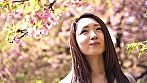 伊東かな 26歳 最終章 箱入りマ〇コは痙攣状態人生はじめての生中出し 経験人数は一人だけ。旦那以外を知らない純粋うぶ、快楽の世界へ。 サンプル画像1