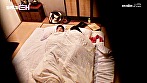 TOKYO25時 ～深夜盗撮～ ＃2 実家でこっそり声を押し殺してセックス 【復刻版】 サンプル画像9