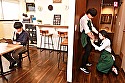 「店長は俺なのに･･･」新しく入ったヤリチンバイト男にカフェで自慢の美人店員が3人とも口説き落とされていた話 - Image 20