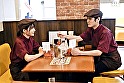 隠れエロボディの牛丼チェーン店で働くパート主婦が学生バイトと避妊具なしでネチョベロ不倫中出し 宮島めい