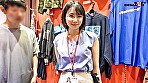 服の中身は色白、巨乳、パイパンの三冠王 得意気にジャンケンメガネ女子とSOD本社のエントランスで･･･ SOD女子社員 ハダカになるより恥ずかしい脱ぎキャンBOX野球拳 営業部2年目 久保歩夢