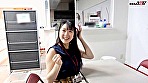 マブしいハニカミ八重歯の着痩せ代表21歳は想定以上のぶるるんHカップ SOD女子社員ハダカになるより恥ずかしい！脱ぎキャンBOX野球拳 メディア事業部 中途1年目 米内美和
