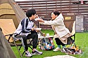 旦那にソロキャンと偽っては息子が通うスイミングスクールの年下コーチとテント不倫をくり返す不貞ママ 古東まりこ