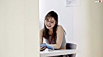 SOD女子社員10名 業務時間内声ガマンオナニー報告3 SOD社内隠しカメラが捕えた業務中オナニー 2画面見比べておシコり下さい
