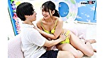 「童貞くんのオナニーのお手伝いしてくれませんか...」海水浴場で声を掛けた心優しい水着美女がマジックミラー号で童貞くんを赤面筆おろし！ 2024夏 - Image 14