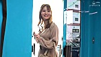 人妻中出しみすず。ゆるマン防止の先っぽ3cm！膣圧デカチンエクササイズ！撮って出しマジックミラー号 サンプル画像3