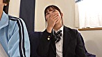運動部コーチと教え子が挑戦する潮とザーメン同時発射ゲーム！遠征費の為に禁断の中出しSEXまでしちゃうの？～かな編～ 画像1