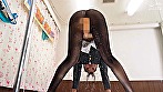 透け壁越しだからディルドーズブマン丸見え！ フライト帰りの美脚CAが挑戦する1ピストン100円の極太ディルドチャレンジ！ポルチオ直撃でどんどん卑猥になる腰振りをガラス越しにじっくり観察されて発情！無責任膣内射精～じゅん編～