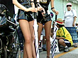 危険な瞬間 美尻レースクイーン - Image 3