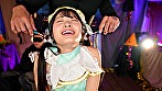 シーン1：青山のハロウィンで見つけたパリピが挑戦！巨乳の彼女が何をされても我慢できれば100万円ノーリアクションゲーム！ラブリーメイドちゃん