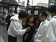 女子大生＆OL突撃土下座ナンパⅣ - Image 10