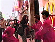 女子大生＆OL突撃土下座ナンパ28 サンプル画像9