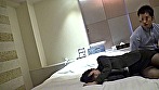 酔い潰れた同僚を夜這い！気付かれて怒られると思ったら意外な展開に！ サンプル画像1