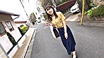 素人女子の自宅に訪問！生ハメ誘うマン汁ヌルヌル素股や密着乳首舐め手コキで悩める童貞男子を優しくおもてなし！予想外のデカチンに赤面するもうっとり！？じゅぽフェラでギンギンにした後は自ら挿入して激しく揺れる！とっくに悩みは解決してるけど最後は大量精子を生中出し！ サンプル画像1