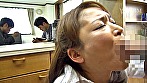老獪なテクニックに仕事を忘れてイキまくる、エロくて優しいおばさんヘルパーさん - Image 3