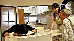 優しいおばさんヘルパーさんはセクハラおじいちゃんのイタズラでイキっぱなし！？