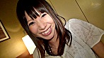 ご機嫌な若妻さん2組をナンパしてハメ撮り初体験！カメラが刺激を倍増！恥ずかしいけど腰の動きがとまりません！？ 画像2