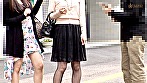 母娘をナンパして娘にはお小遣いを渡しお母さんとふたりきり！エッチなイタズラでエロお母さんに豹変！？正常位で生で中出し懇願！！
