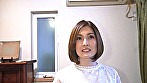 街で声を掛けた奥様の自宅でアンケートに答えていただくことに･･･説得と謝礼金で下着ショーから電マやおもちゃ責めで淫乱モード発動！本能丸出しで快楽を求める清楚系奥様に中出しSEX！