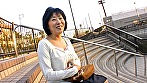 ひとりエッチが好きなどこにでもいそうな平凡な熟女が快楽を求めてAV出演！若い男根にしゃぶりつく濃厚中出し交尾！