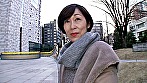 ショートヘアーの清楚系五十路熟女が女の悦びを求めてAV出演！ビクンビクンとカラダを痙攣させての絶頂SEX - Image 1