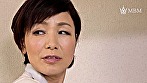 妻の実家で美しい義母の魅惑と熟れたカラダに溺れる娘婿と背徳SEX 画像1