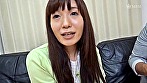 街で暇するミニスカ若妻さんをアンケートと称してナンパ！大人のおもちゃのモニターをお願いすると･･･ディルドオナニーにハマってしまった若妻さんは他人棒に絶頂イキ！ - Image 1