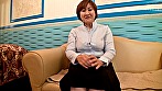 豊満エロボディでSEX大好きでも旦那とはレスな奥さんが男性の人肌求めてAV出演。数年していない股間に生嵌め交尾！ 画像1