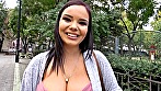 超絶でけぇぇぇえええ！！数十メートル先からでもわかる超乳でスタイル抜群！日本人好みのあどけない笑顔の欧州美女をナンパしてAV撮影で中出し！ 画像1