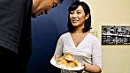 清楚な雰囲気のお隣の奥さん。むっちりお尻の欲求不満熟女の性欲に火をつけた僕の勃起肉棒！ 画像1