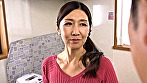 ミニスカでパンティをちらつかせ胸を押し付ける淫乱義母の精液搾りの性欲セックス！ - Image 2