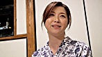 欲求不満の娘婿のそそり勃つ肉棒に悶える美しすぎる義母の悶絶セックス！ 画像1