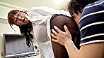 インテリ眼鏡の巨乳熟女の若い肉棒狩り！パイズリザーメン搾りSEX！ 画像1