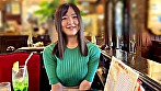 豊満BODYで幸せそうな笑顔でケーキを頬張るゆるふわ娘の剛毛掻き分けハメ撮り激イキSEX！ 画像1